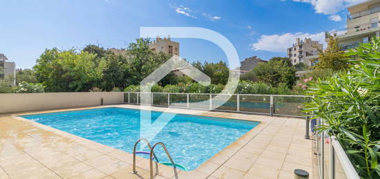 QUARTIER CHUTES LAVIE / ST JUST 13004 Marseille - T3 de 83 m2 terrasse + piscine en sus double place  de Parking