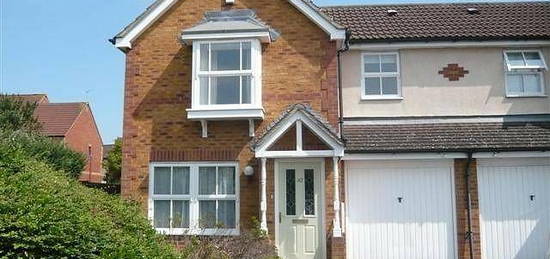 3 bedroom semi-detached house