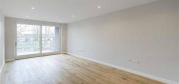 Flat to rent in Waterfront Apartments, Amberley Road W9