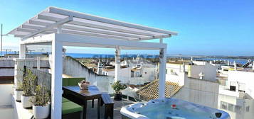 Casa / Villa T6 em Alvor de 217,00 m²