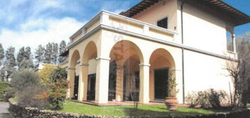 Villa all'asta in via San Vito, 15