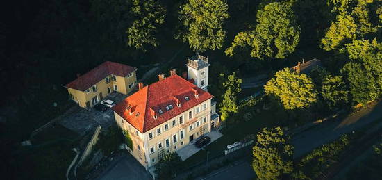 WOHNEN im HERRENHAUS