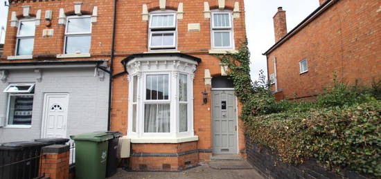 4 bedroom semi-detached house