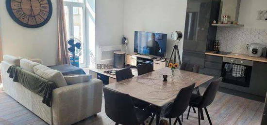 Appartement hypercentre 48m2