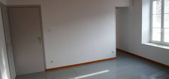 Appartement type 3 de 65m2 au 1er étage