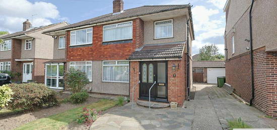 3 bedroom semi-detached house for sale