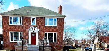 84 Macdonald Ave, Toronto, ON M9N 2E4