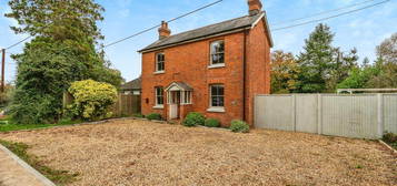 2 bedroom detached house for sale