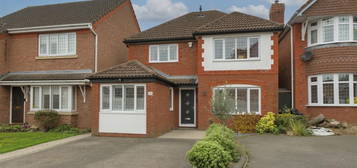 4 bed detached house for sale