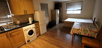 Studio to rent in St. Albans Road, Watford WD24