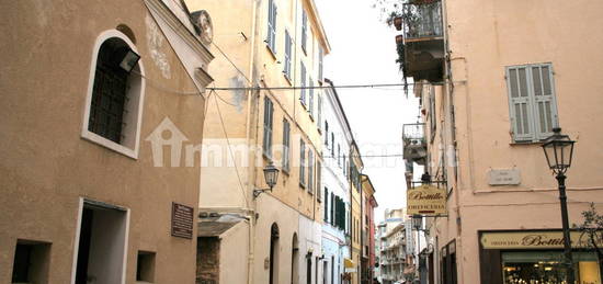 Trilocale via Roma, Ospedaletti