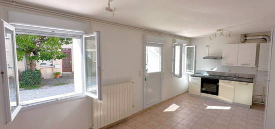 Maison 1 étage  à vendre, 4 pièces, 3 chambres, 108 m²