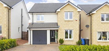 4 bed detached house for sale