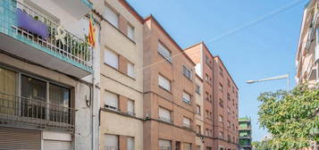 Piso en venta en C/ Torras I Bages, 21, Centre