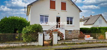 MAISON DE 109 M² SUR SOUS-SOL ET ETAGE, L’ENSEMBLE SUR 1064 M² DE TERRAIN CLOS AVEC DES ANNEXES :