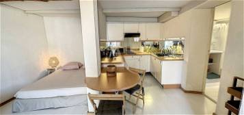Appartement Cannes, Suquet, à louer 1 pièce 32.65 m2 meublé