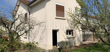 Maison 1 étage à vendre, 5 pièces, 3 chambres, 102 m²