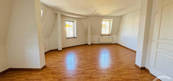 Location appartement 5 pièces 99 m²