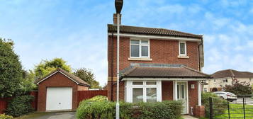 3 bed semi-detached house for sale