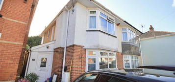 3 bedroom semi-detached house to rent