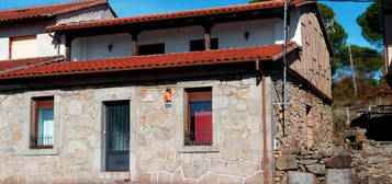 Alquiler de  Casa o chalet independiente en avenida Rodolfo M.Garcia, 6