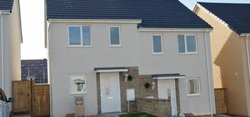 2 bedroom semi-detached house