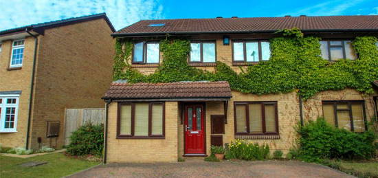 4 bedroom semi-detached house for sale