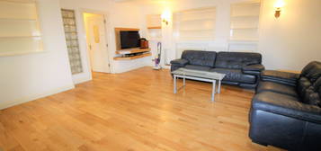 2 bed flat to rent