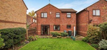 4 bedroom detached house to rent