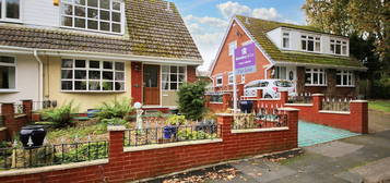 3 bed semi-detached house for sale