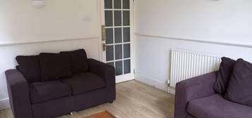 4 bedroom terraced house to rent