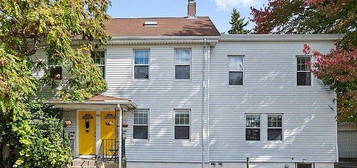 66 Cottage St, Watertown, MA 02472