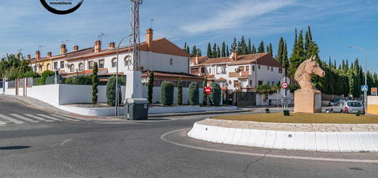 Casa adosada en venta en Ogíjares