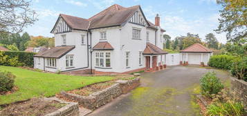 8 bedroom detached house for sale