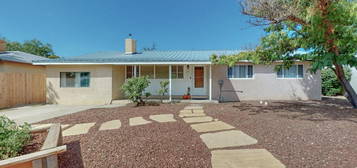 2825 Cuervo Dr NE, Albuquerque, NM 87110