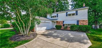 6597 Forest Glen Ave, Solon, OH 44139