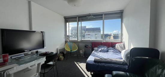 A LOUER RENNES LES QUAIS Appartement Rennes 1 pièce(s) 22.33 m2