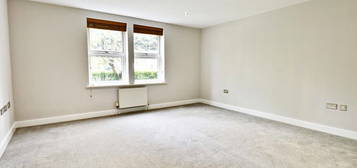 2 bed flat to rent