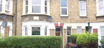 3 bedroom flat to rent