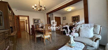 Piso en venta en Ensanche - Franciscanos