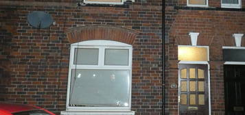 3 bed terraced house to rent