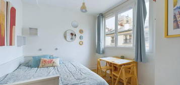 Rare ! Studio lumineux de 16 m² - Parfait pied-à-terre ou investissement - très bien agencé - Rue du Croissant, Paris 2ème - DPE E !