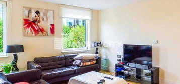 3 bed flat to rent