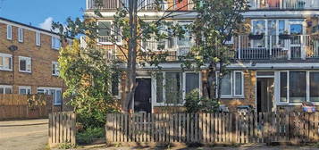 Flat for sale in Lucey Way, Bermondsey SE16