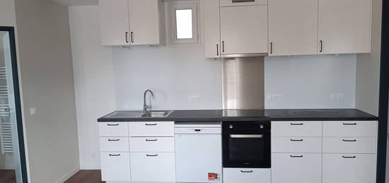 Appartement T2 de 43m² avec cuisine équipée et garage