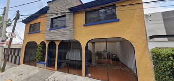 Casa en Venta en Colina del Sur