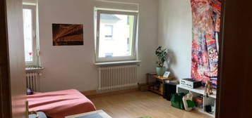 3 Zimmer Wohnung  ruhige Lage