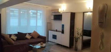 Apartament 2 camere, Piata Victoriei metrou, blREABILITAT,mobilat 48mp