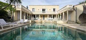 NIMES TOUR MAGNE Splendide villa de prestige 8 pièces 404m2