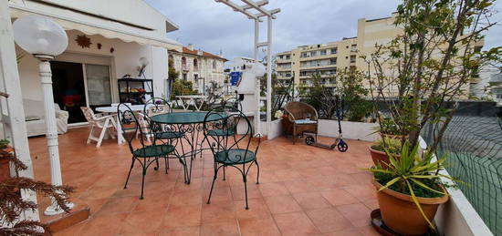 Magnan Duplex avec terrasse / Garage fermé